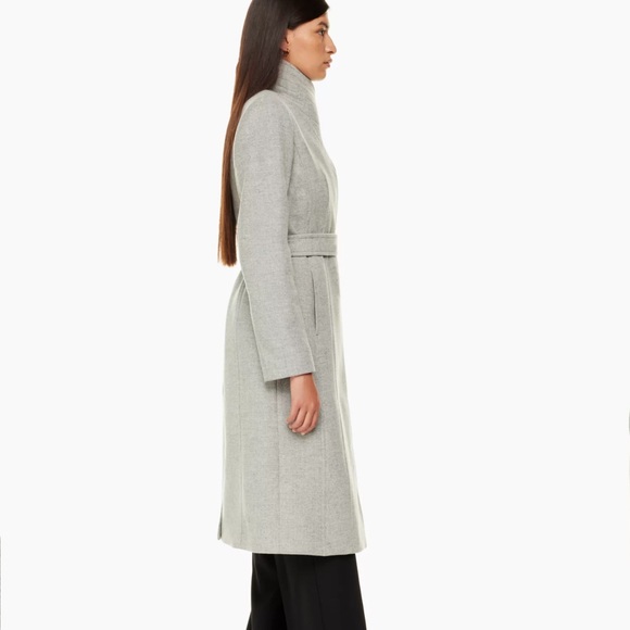 Aritzia Connor coat medium - Picture 8 of 9